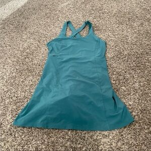 REI active pursuits, active dress size small
